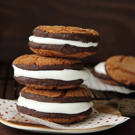 Indoor Gingersnap S’mores