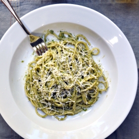 Pasta w Basil Almond Pecorino Pesto