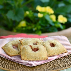 Rhubarb-Strawberry Hand Pies