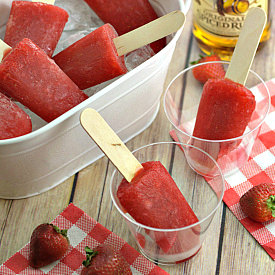 Lite Strawberry Daiquiri Pops