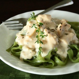 Low Pasta with Garlic White Sauce