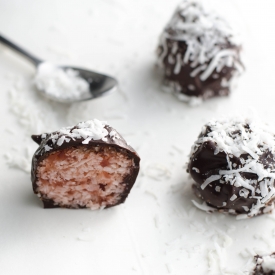 Vegan Cherry Ripe Balls