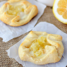 Easy Lemon Cream Danish