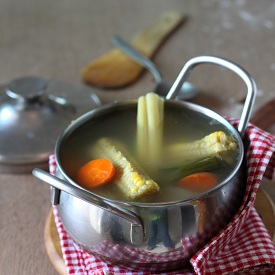 Vegetable Stock from Kitchen Scraps