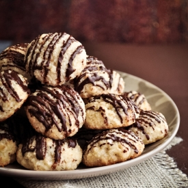 Coconut Macaroons with Chocolate