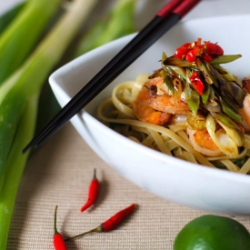 Linguine and Shrimp in Green Curry