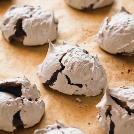 Chewy Chocolate Meringues