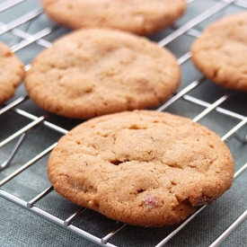 Gluten Free PB Pretzel Cookies