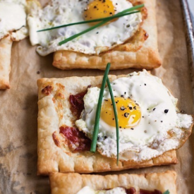 Bacon and Eggs Breakfast Tart