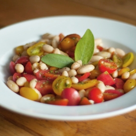 Summer Tomato & White Bean Salad