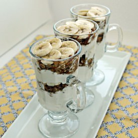 Banana Parfait w/ Yogurt & Granola