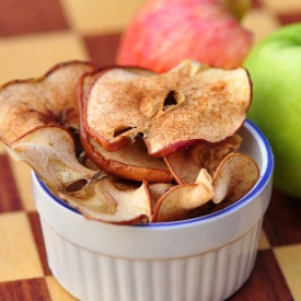 Baked Cinnamon Apple Chips