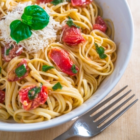 Linguine with Tomatoes and Brie