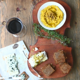 Crackers with Golden Beet Dip