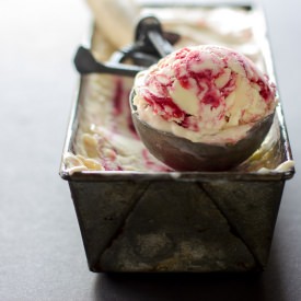 Raspberry Cheesecake Ice Cream