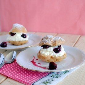 Mini Cream Puffs