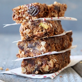 Date Hazenut Granola Bars