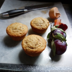 Plum and Whey-soaked Oat Muffins