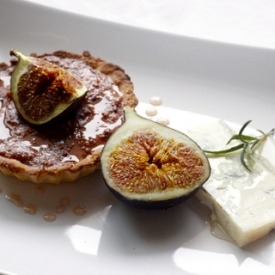 Fig Tartelette with Roquefort Slice