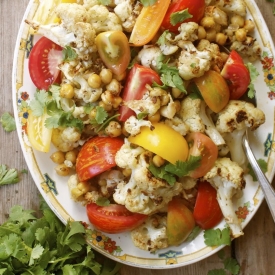 Roasted Cauliflower Chickpea Salad