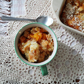 3 Ingredient Vanilla Peach Cobbler