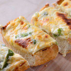 Jalapeno Popper Cheese Bread