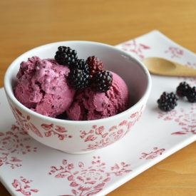 Blackberry-Yogurt Ice Cream