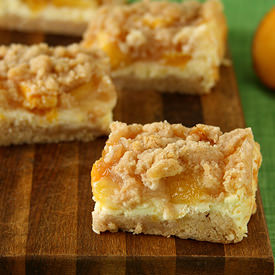 Peach Cheesecake Crumb Bars