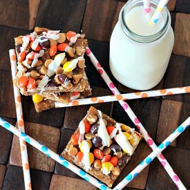 Reese’s Pieces Pizza Bars