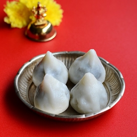 Sesame Dumplings