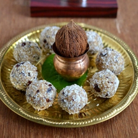 Vegan Date Sesame Laddu