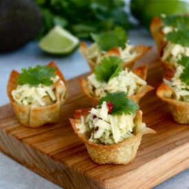 Skinny Avocado Chicken Salad Bites