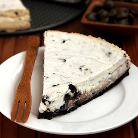 Skinny Cookies ‘n Cream Cheesecake