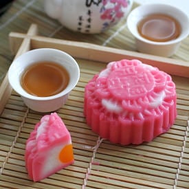 Strawberry Jelly Mooncake