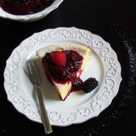 Goat Cheesecake with Berries