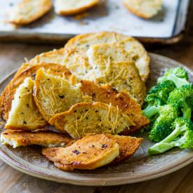 Baked Garlic Herb Bagel Chips