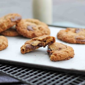 Macadamia Choc Chip Cookies