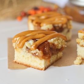 Caramel Pear Cobbler Bars