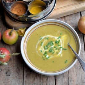 Curried Apple & Leek Soup