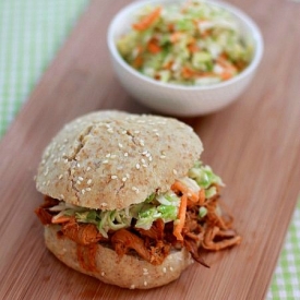 Juicy Pulled Pork Burger