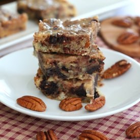 Salted Caramel Pecan Blondies