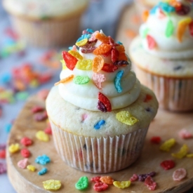 Fruity Pebble Cupcakes