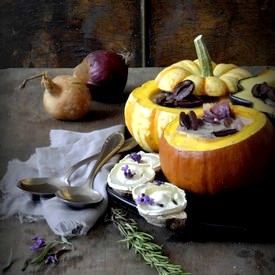 Provençal Onion Soup in a Squash