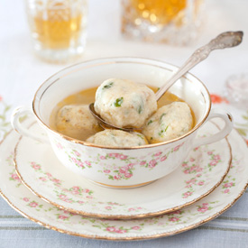 Chicken Broth with Potato “Klotski”