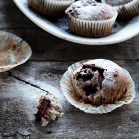 Blackberry Muffins with Lemon