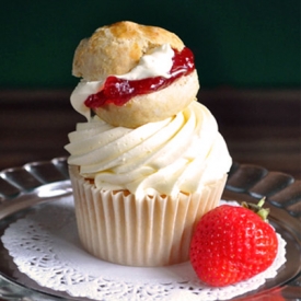 Strawberries & Cream Scone Cupcakes