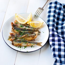 Fried Sardines with Garlic & Chilli