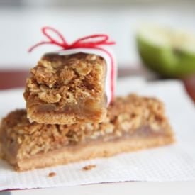 Oatmeal Bars with Apple Filling