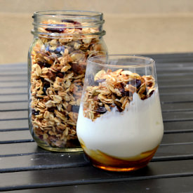 Maple Granola with Pumpkin Seeds