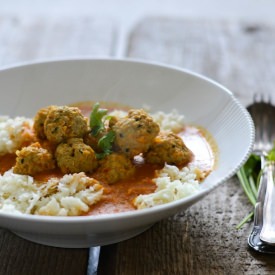 Curry, Meatballs & Cauliflower Rice